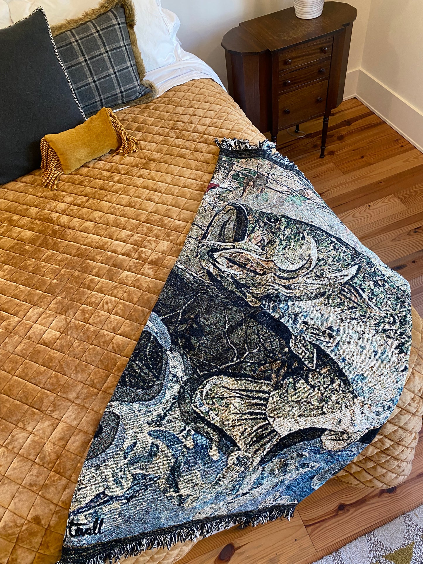 BASS FISH Throw Blanket